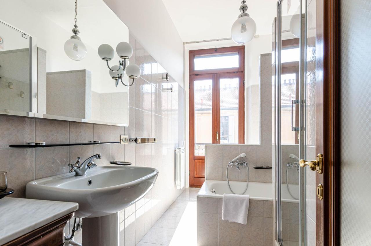 Easy Central Apartment - Milano Porta Romana Bagian luar foto