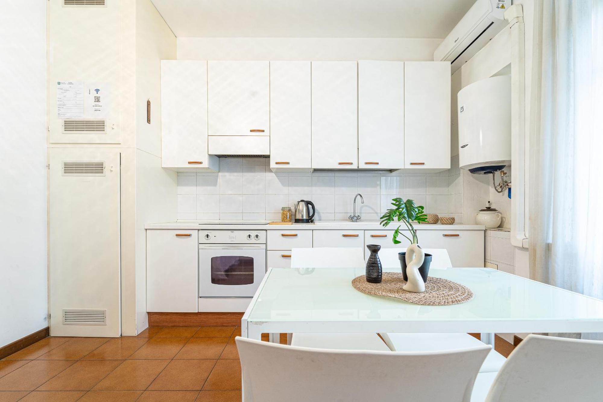 Easy Central Apartment - Milano Porta Romana Bagian luar foto